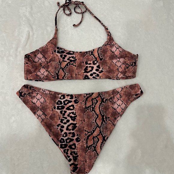 LADIES ANIMAL PRINT TWO PIECE BIKINI XL - Picture 2 of 3